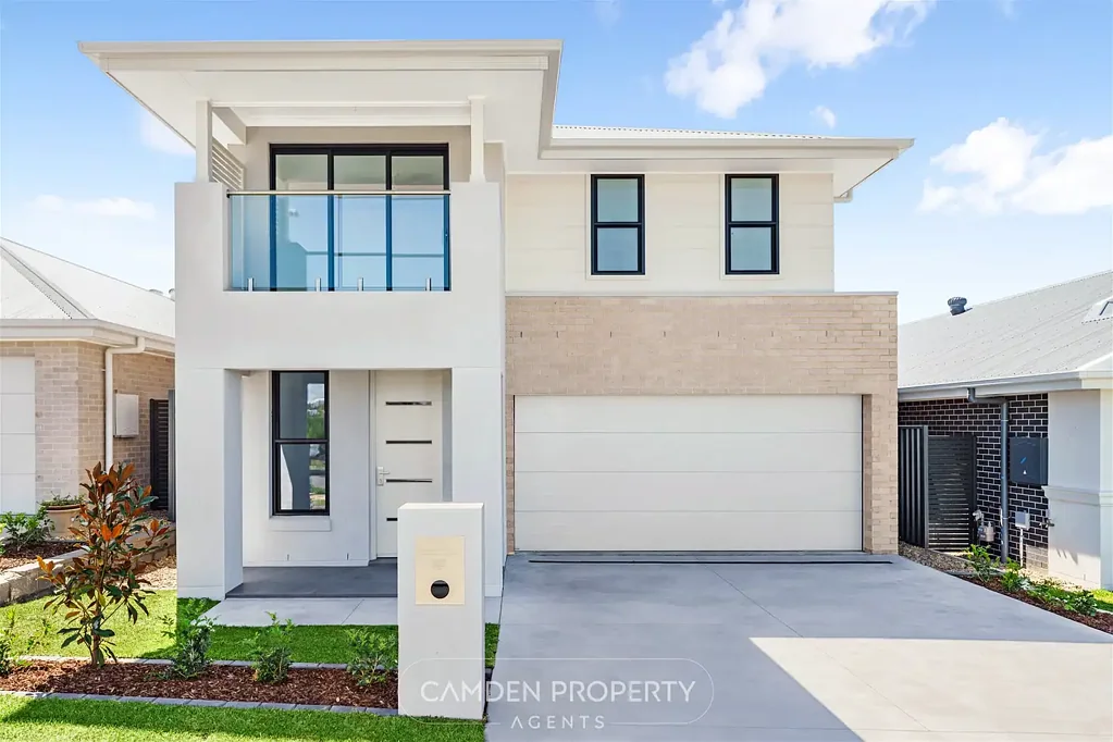39 Whitrod Ave, Oran Park, NSW 2570