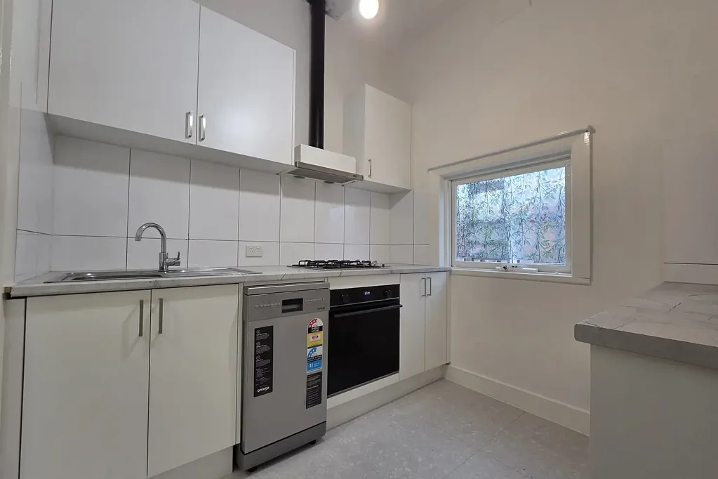 Freshly Updated, Private 3-Bedroom Retreat in the Heart of Brunswick East