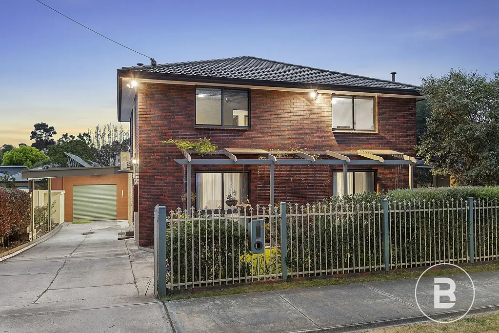 Kennington 4 Bedroom Classic Double-Storey Charm with Modern Family Appeal