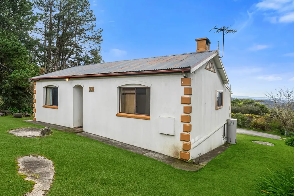 95 Great Western Highway, Wentworth Falls, NSW 2782