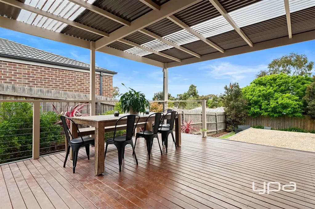 11 Valentina Drive, Darley, VIC 3340