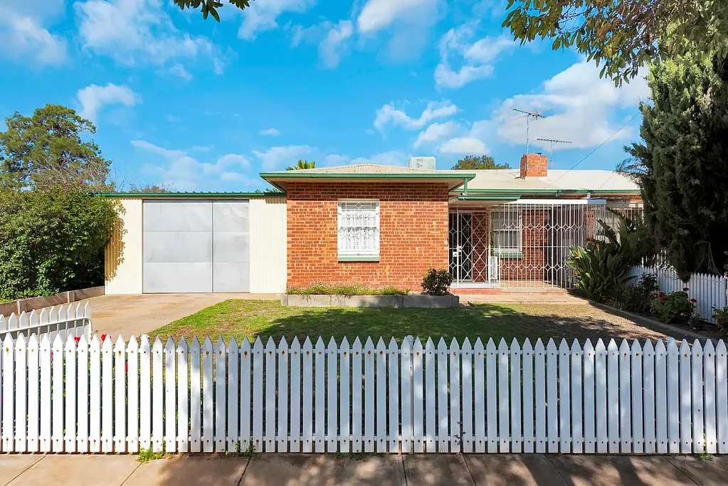 6 Loftis Road, Elizabeth Downs, SA 5113
