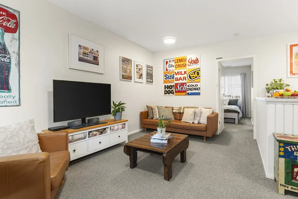 Kirrawee 1Kwarto Easy-care living with a private courtyard