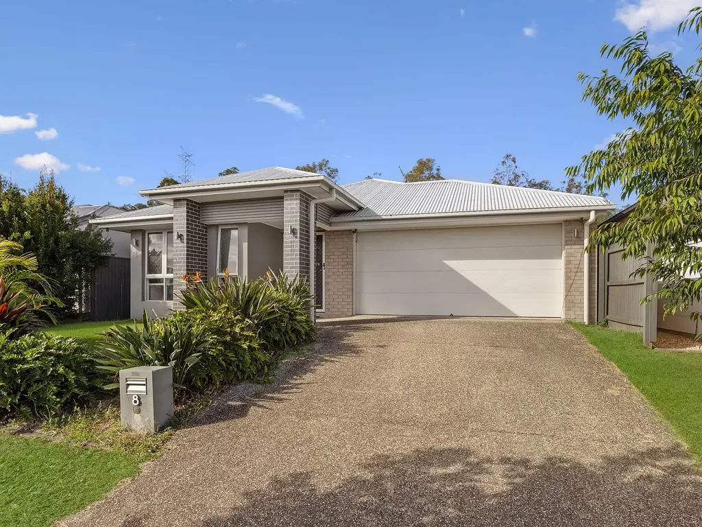 8 Jackson Place, Greenbank, QLD 4124