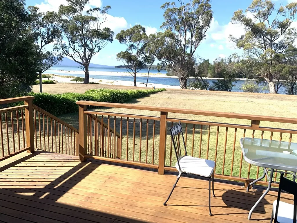 Orford 3 Bedroom Affordable Coastal Escape with Direct Water Access -Orford