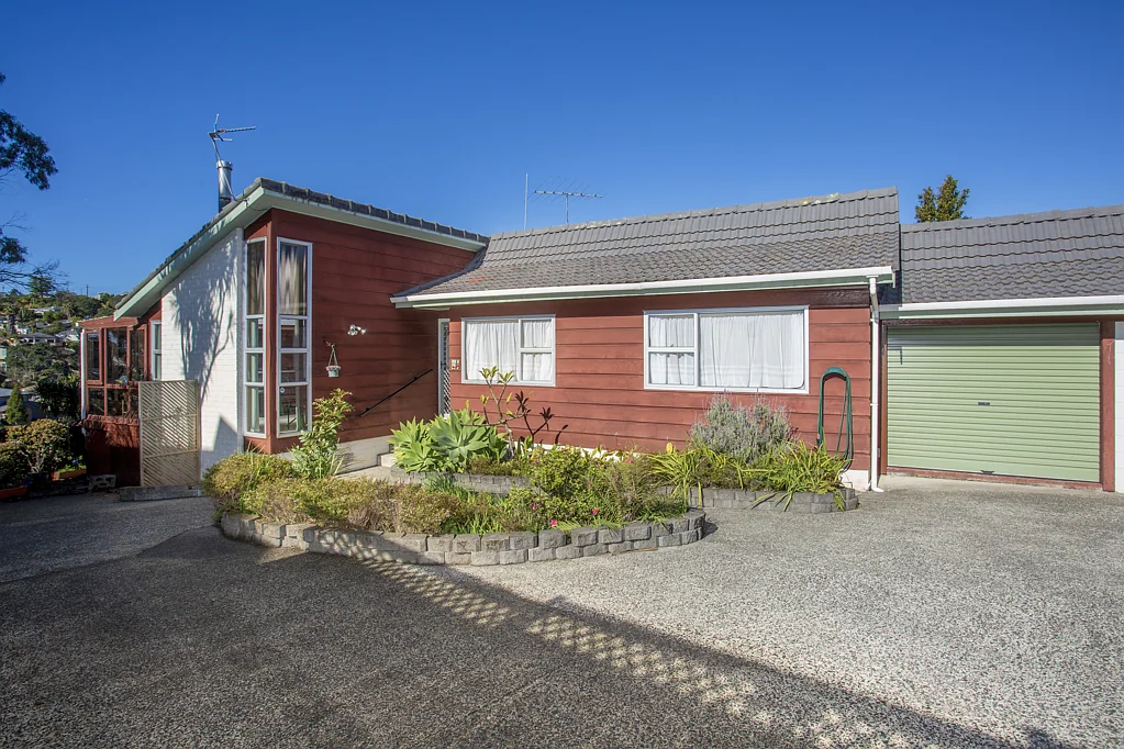 2/21 Helvetia Drive, Browns Bay, North Shore City, Auckland
