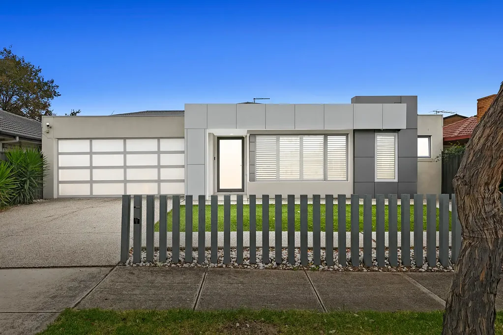 Altona North 4غرفة نوم A statement of design sophistication