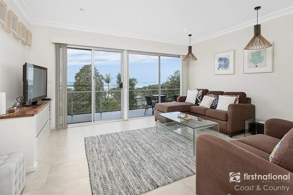 Beachside Living with Spectacular Ocean Views – Fully Furnished 3 Bedroom Apartment