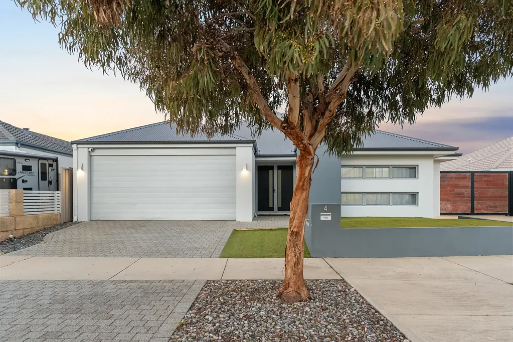 Karnup 4房  STUNNING SPACIOUS LIVING FOR ALL THE FAMILY
