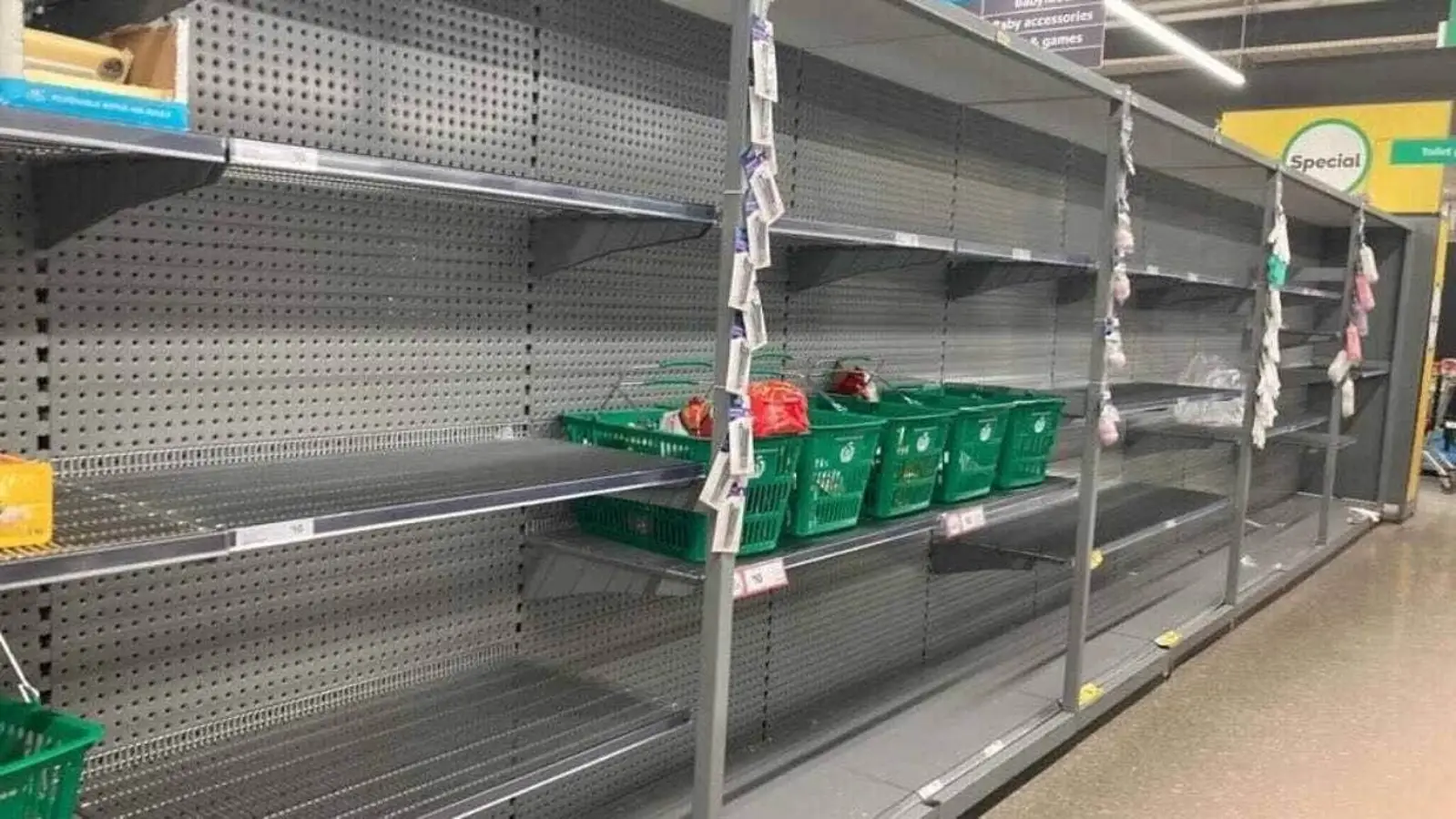 Countdown多种商品开始限购,顾客超市购物起冲突