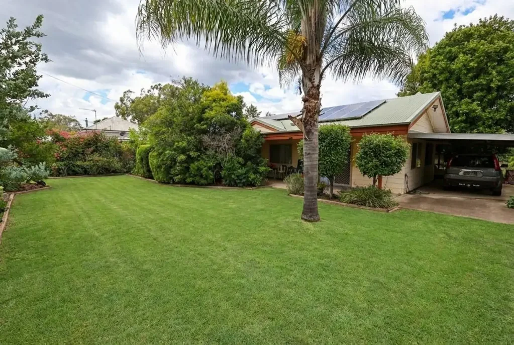 11 Pool Street, Maidenwell, QLD 4615