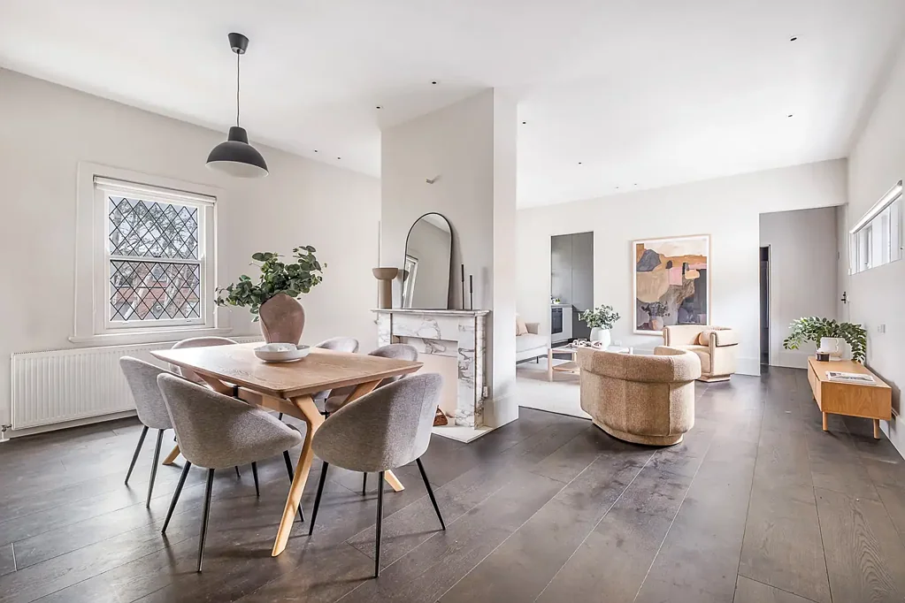 Prahran 2कमरा "Montclair" Art-Deco Charm with Sublime Renovation
