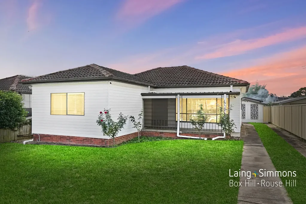 Blacktown 4Phòng ngủ Nest or Invest – House and Granny!