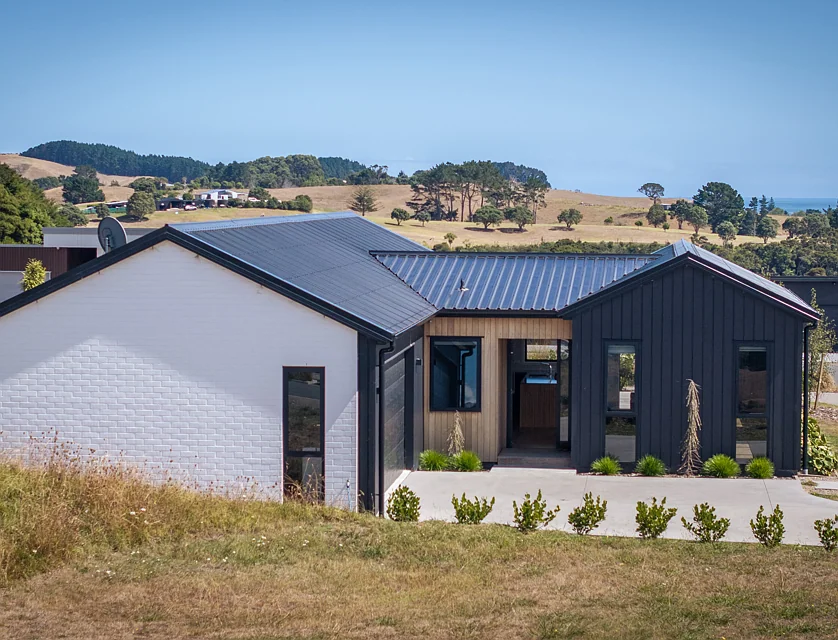 2 Tunarau Street, Raglan, Waikato, 4 ਕਮਰੇ, 2 ਬਾਥਰੂਮ, House