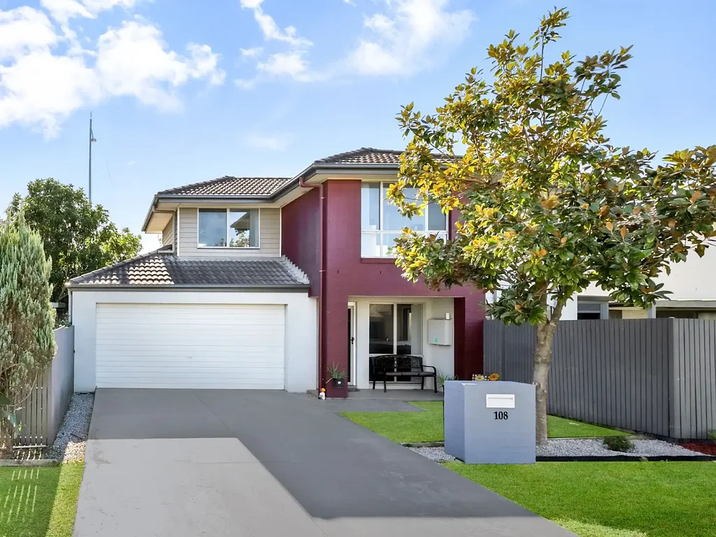 108 Minorca Circuit, Spring Farm, NSW 2570