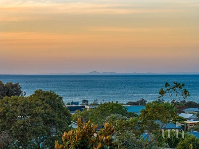 2 MOORE ST, MOUNT MARTHA VIC 3934, 4 Kuwarto, 3 Banyo, House