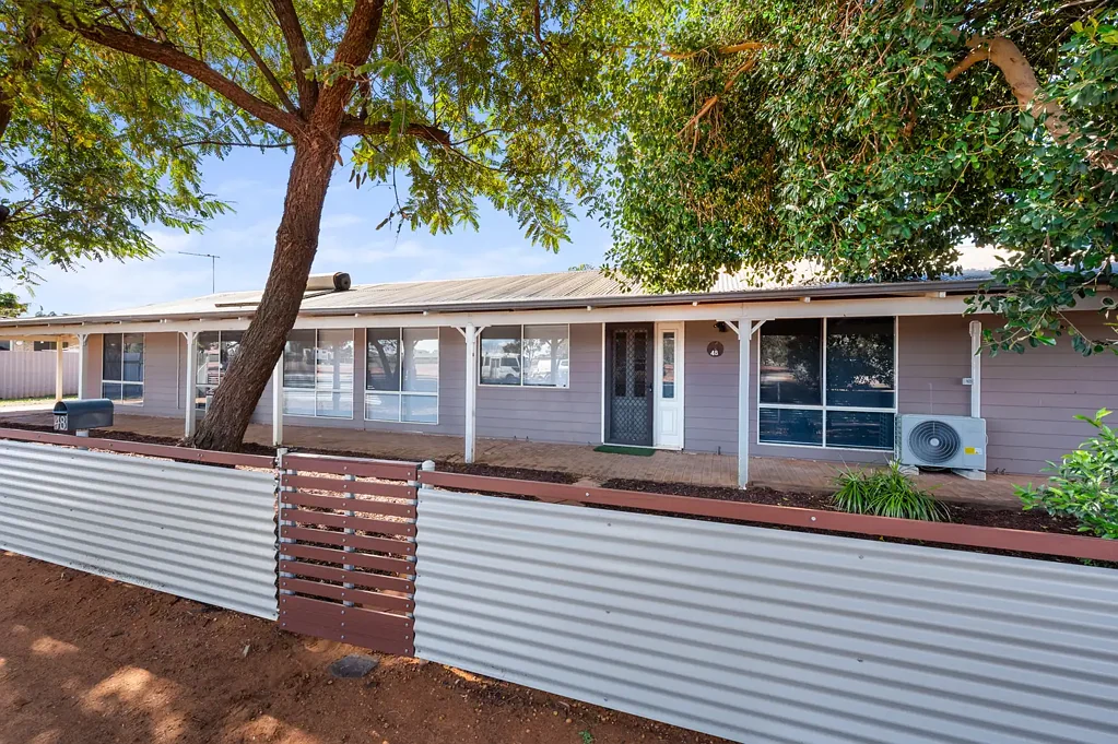 South Kalgoorlie 4房  Charming 4-Bedroom Family Home with Space and Comfort