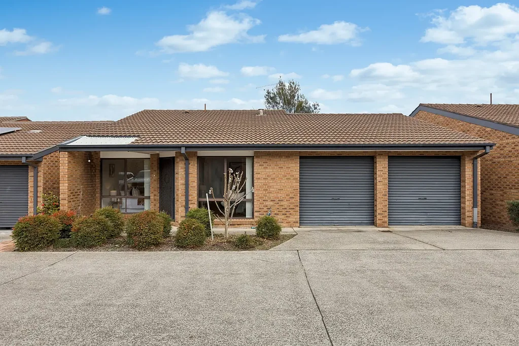 Monash 3房  Elevated Single Level Living