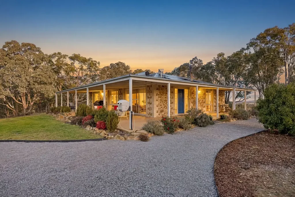 Gundaroo 3ਬੈੱਡਰੂਮ Carolyn's Creek - A Rare Gundaroo Country Retreat with Space to Breathe