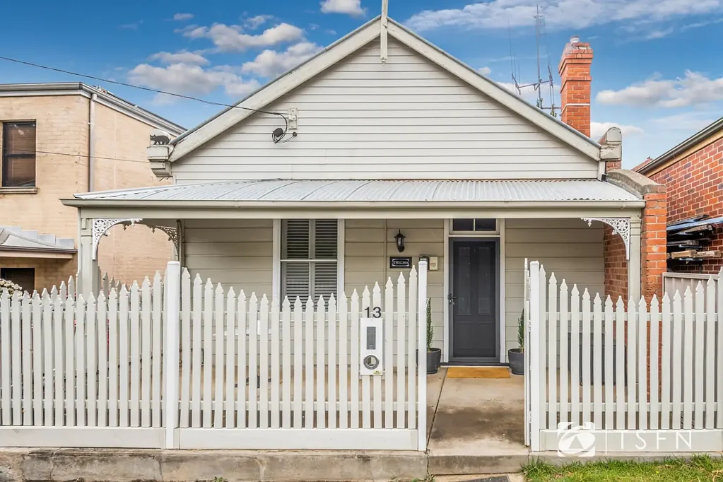 FULLY FURNISHED - CONTACT AGENT FOR AVAILABILITY