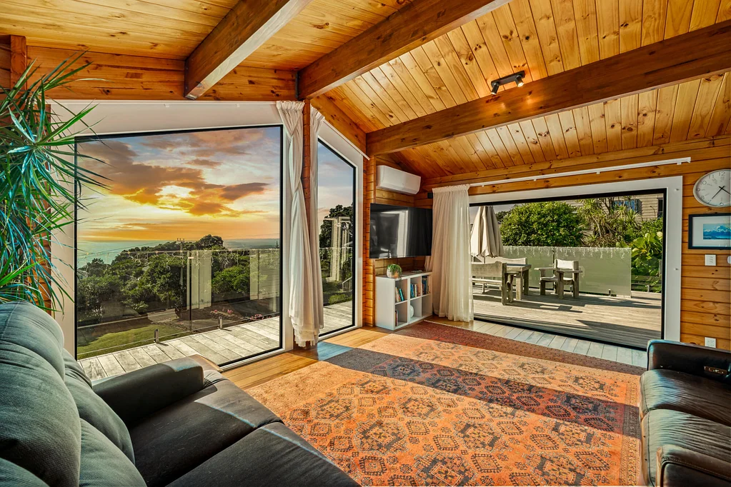 Muriwai 3chambre Location. Location. Stay-cation!