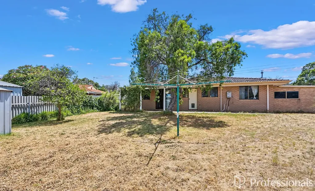 Charming 3-Bedroom Home with Modern Upgrades & Spacious Backyard