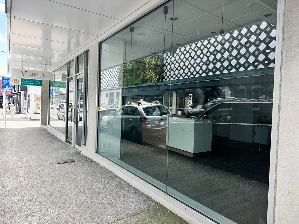 Newmarket PRIME RETAIL OPPOSITE WESTFIELD