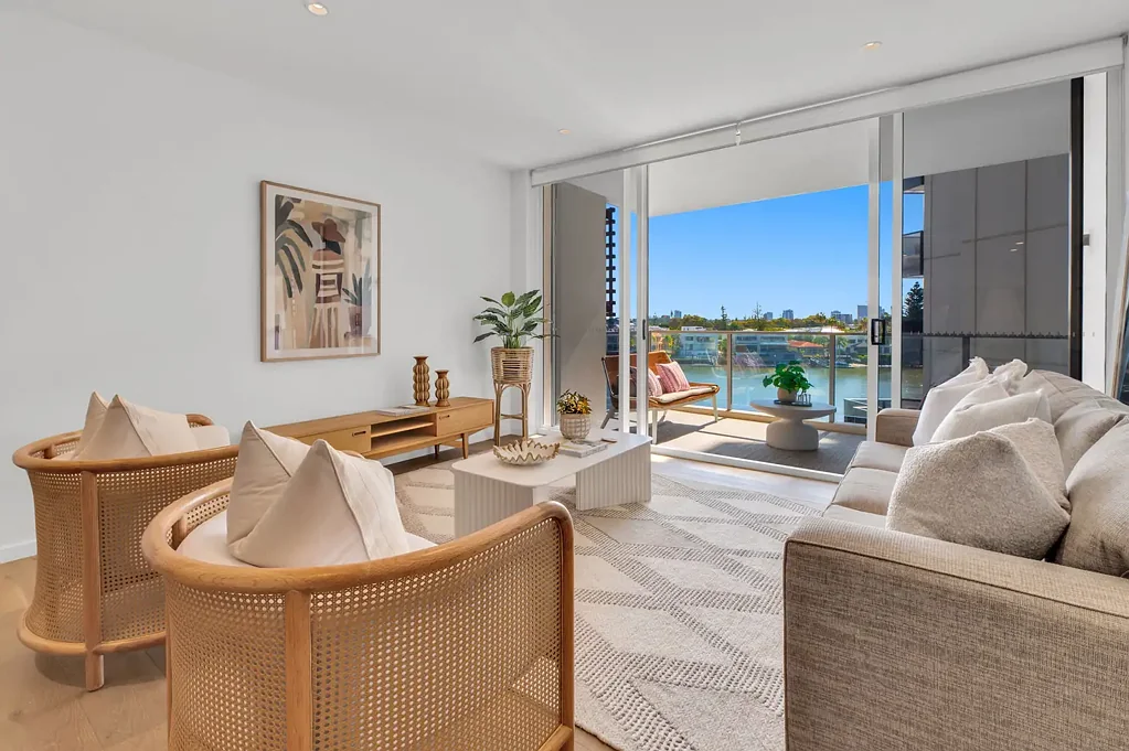 Surfers Paradise 2कमरा MODERN RIVERFRONT APARTMENT WITH TRANQUIL WATER VIEWS