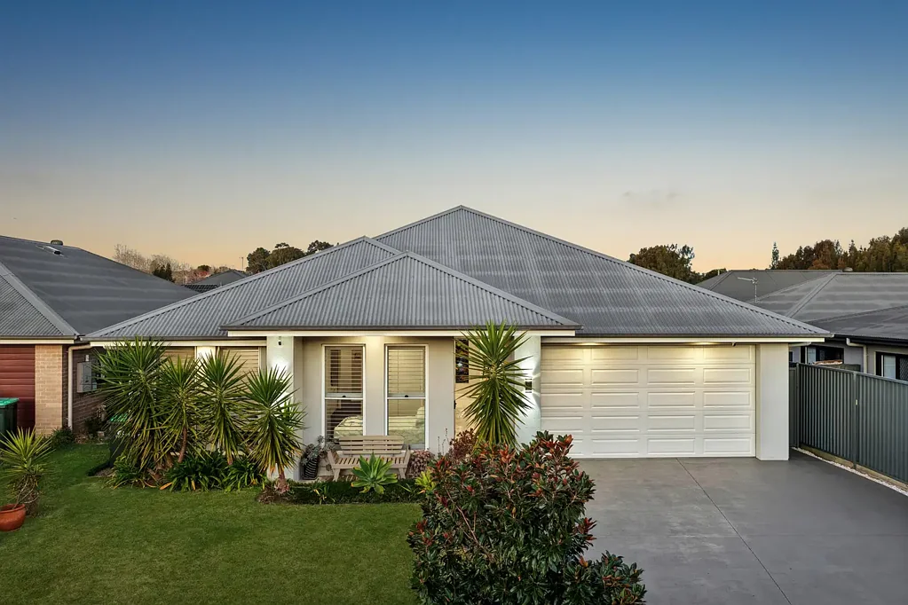 Hamlyn Terrace 4Habitaciones Incredible McDonald Jones entertainer with pool