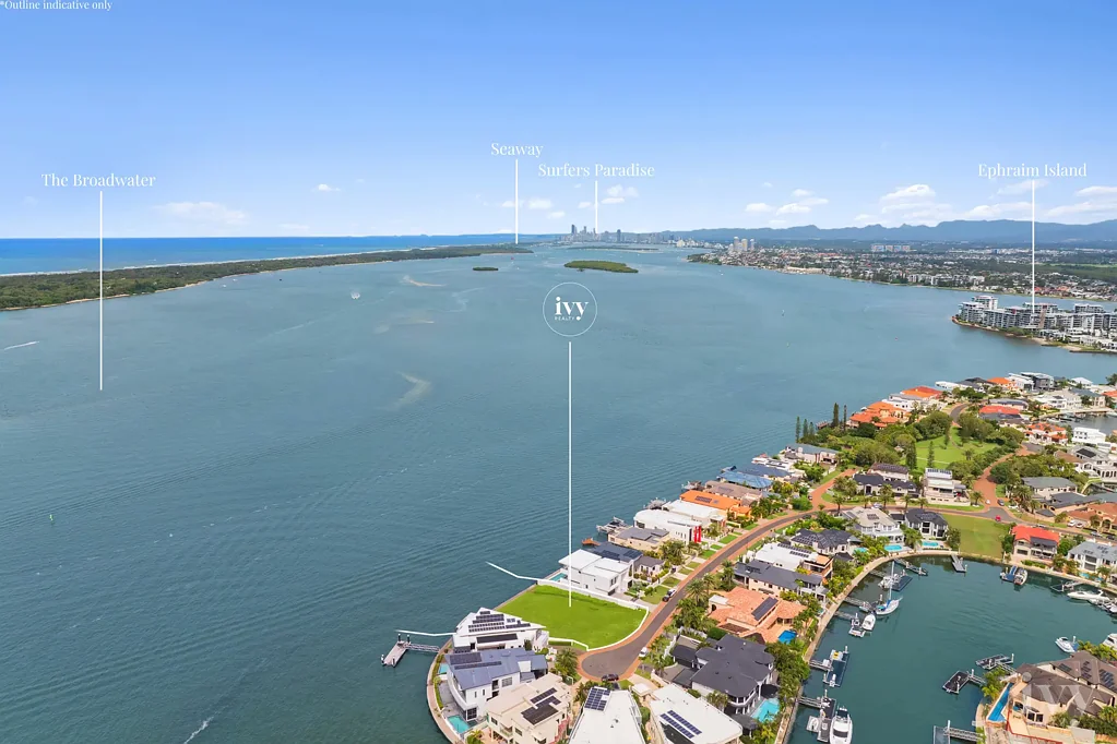 Paradise Point Unrivaled Opportunity: Prestigious Broadwater Frontage on Sovereign Islands Awaits Your Dream Home!