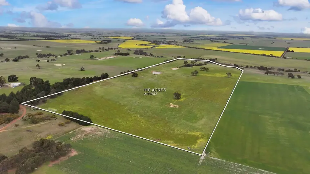 Rokewood Junction Undulating Acreage With Stunning Views!