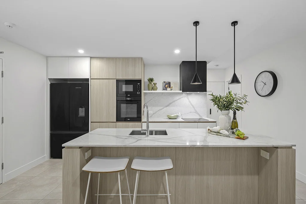 Chermside 2غرفة نوم Contemporary Elegance with Parkside Views