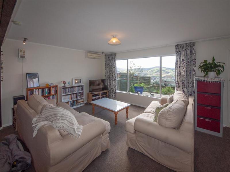 15 Hollydale Grove, Churton Park, Wellington, 3 habitaciones, 2 baños