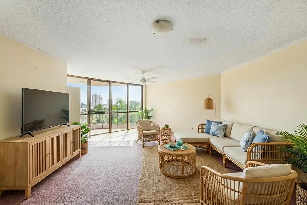 8/10 Rutledge Street, Coolangatta, QLD 4225