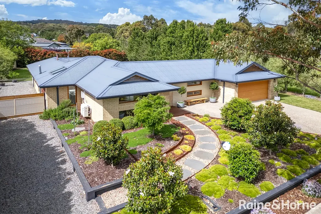 Gisborne 4ਬੈੱਡਰੂਮ Quietly Impressive, A Home That Breathes Space, Light and Calm