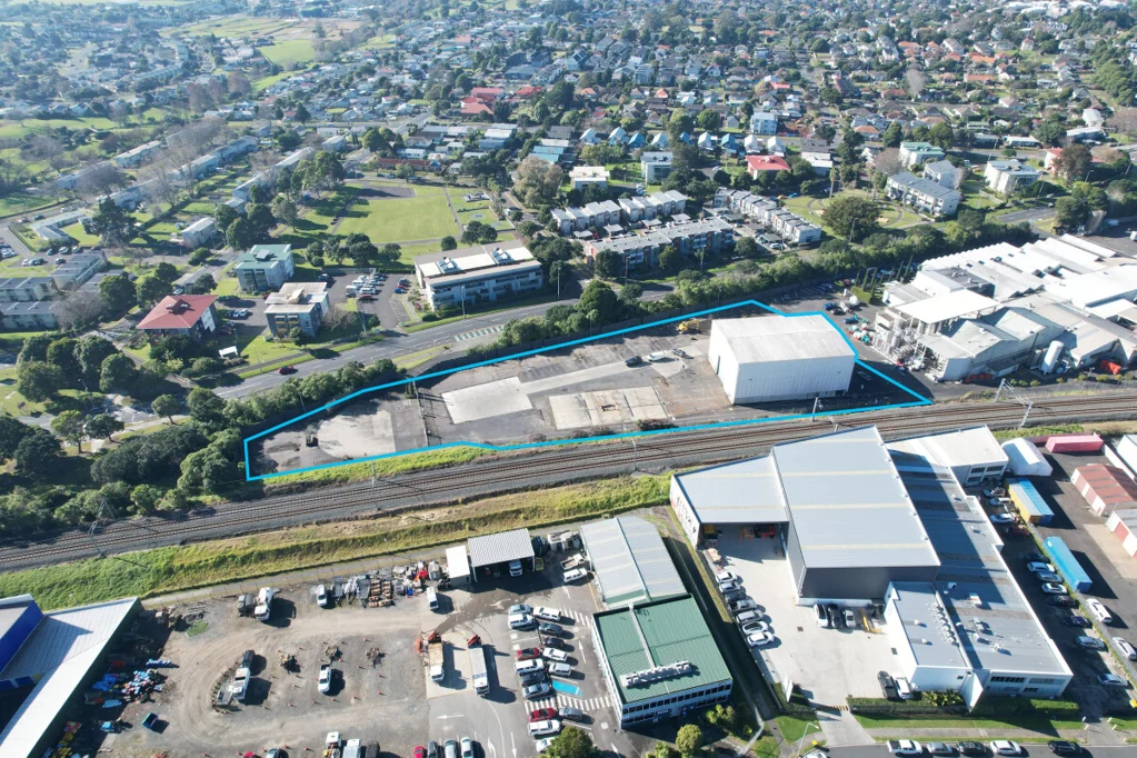 Point England  Substantial Yard with High Stud Warehouse
