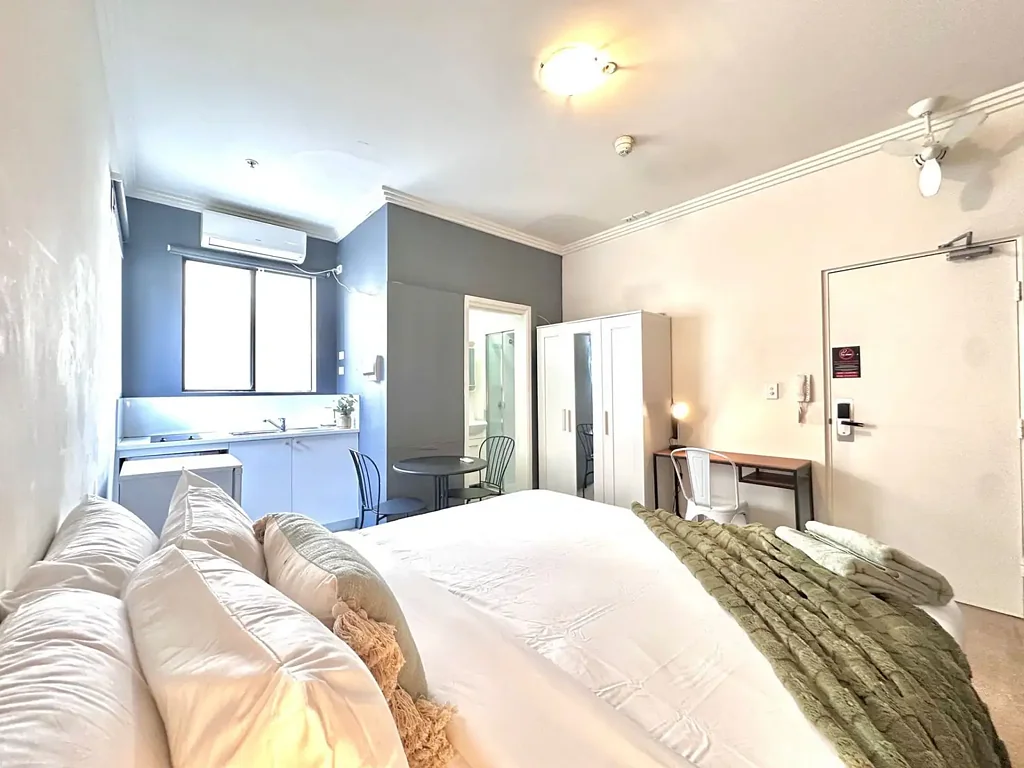 Modern Furnished Studio Units in Potts Point Move In Today!