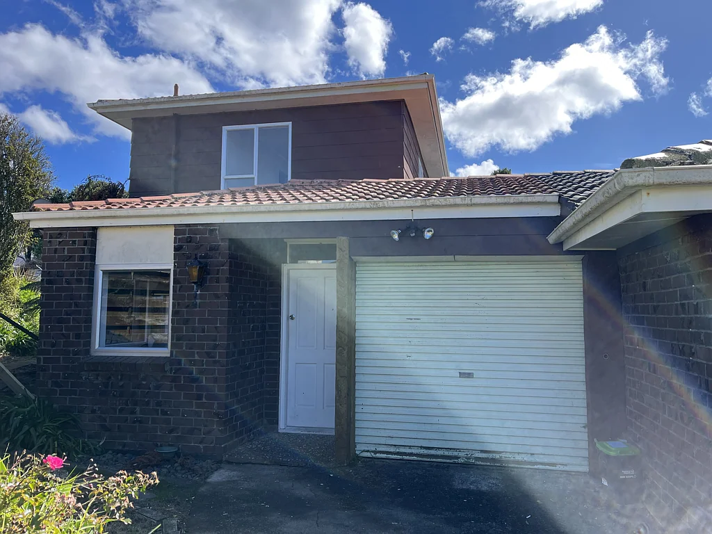 Lynfield, 3-bedrooms, 1.5 bathroom