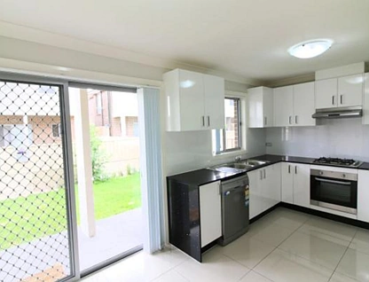 26/11 Abraham Street, Rooty Hill, Outer Western Sydney, 4 कमरे, 2 बाथरूम, Townhouse