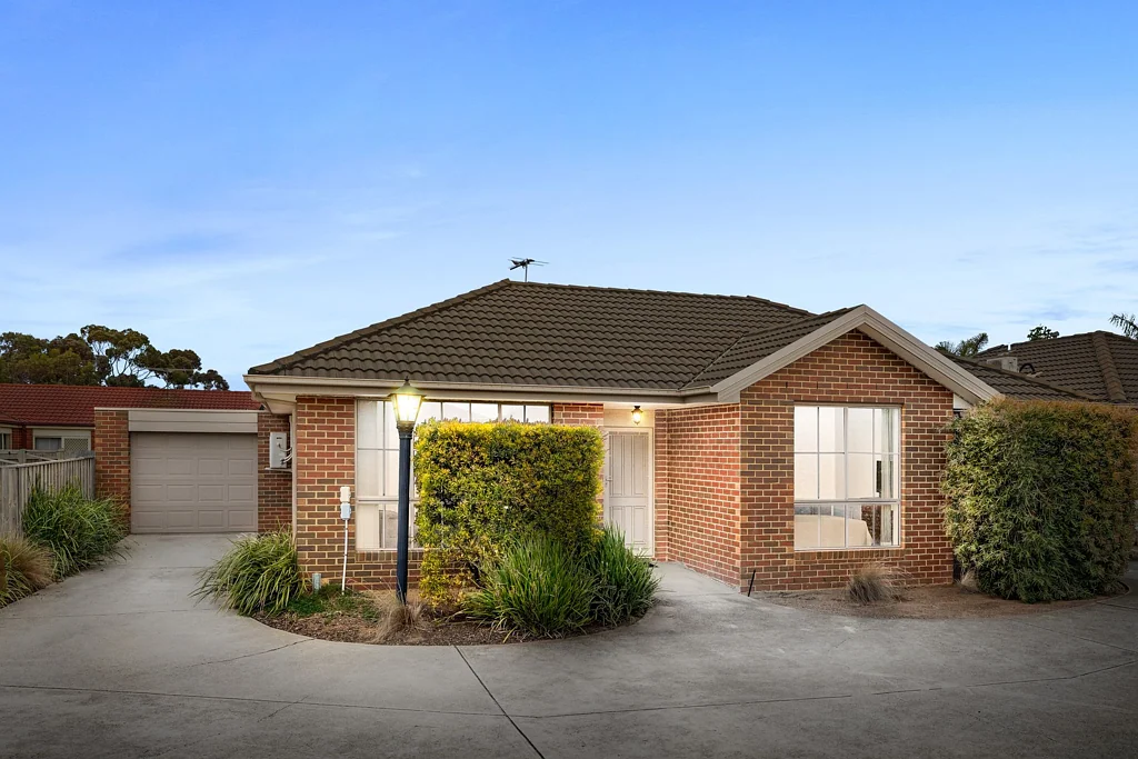 2/270 Shaws Road, Werribee, VIC 3030