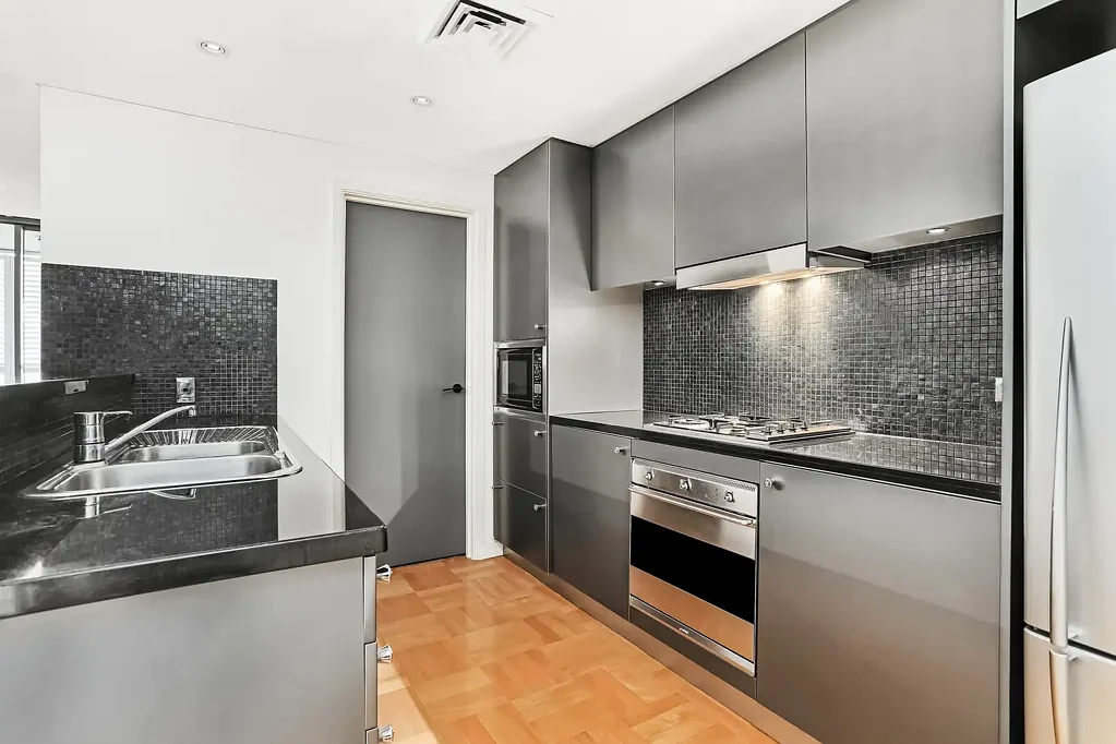 Premium fully furnished one bedroom apartment in ideal location (available unfurnished)