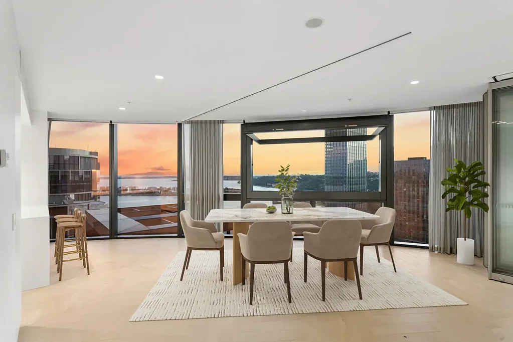 Perth 4房  Luxury Sub-Penthouse with Panoramic Views - The Towers in The Ritz Carlton