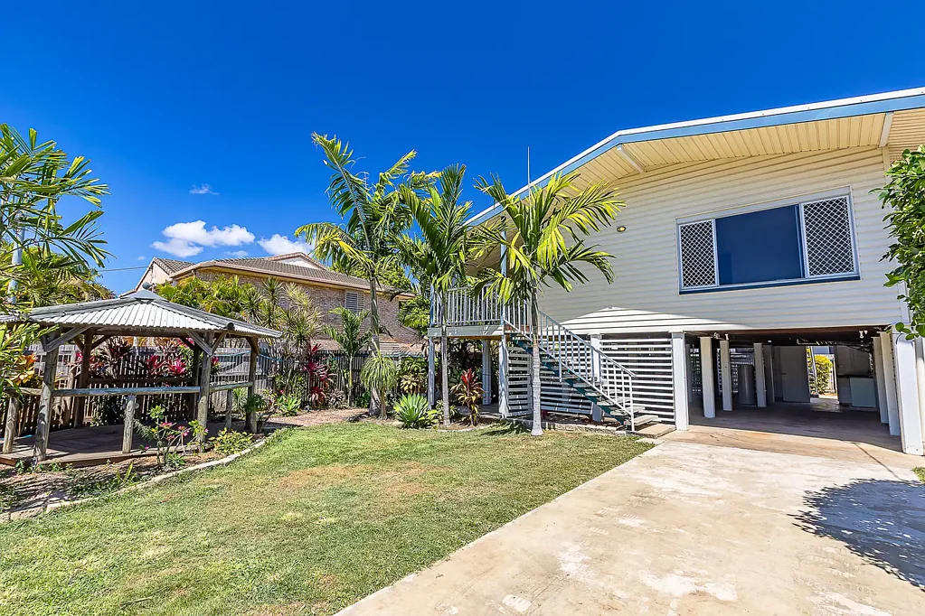 Charming Three-Bedroom Home in Heart of Rosslea!