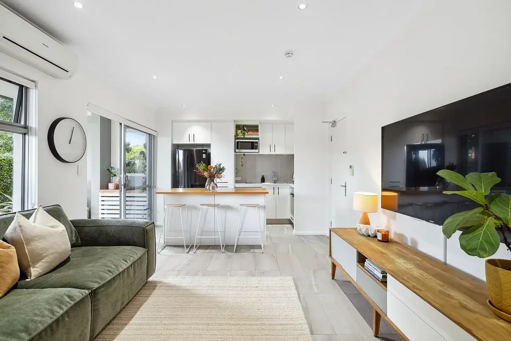 4/80 Burniston Street, Scarborough, WA 6019