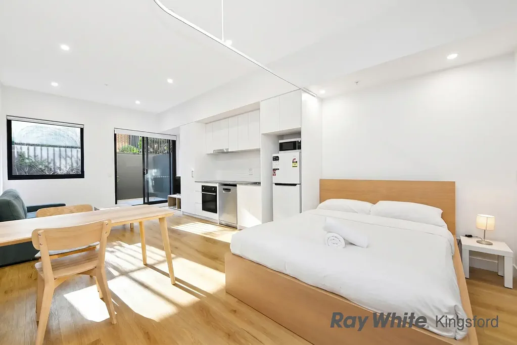 Kingsford Near New North Facing & Large Studio Apartment