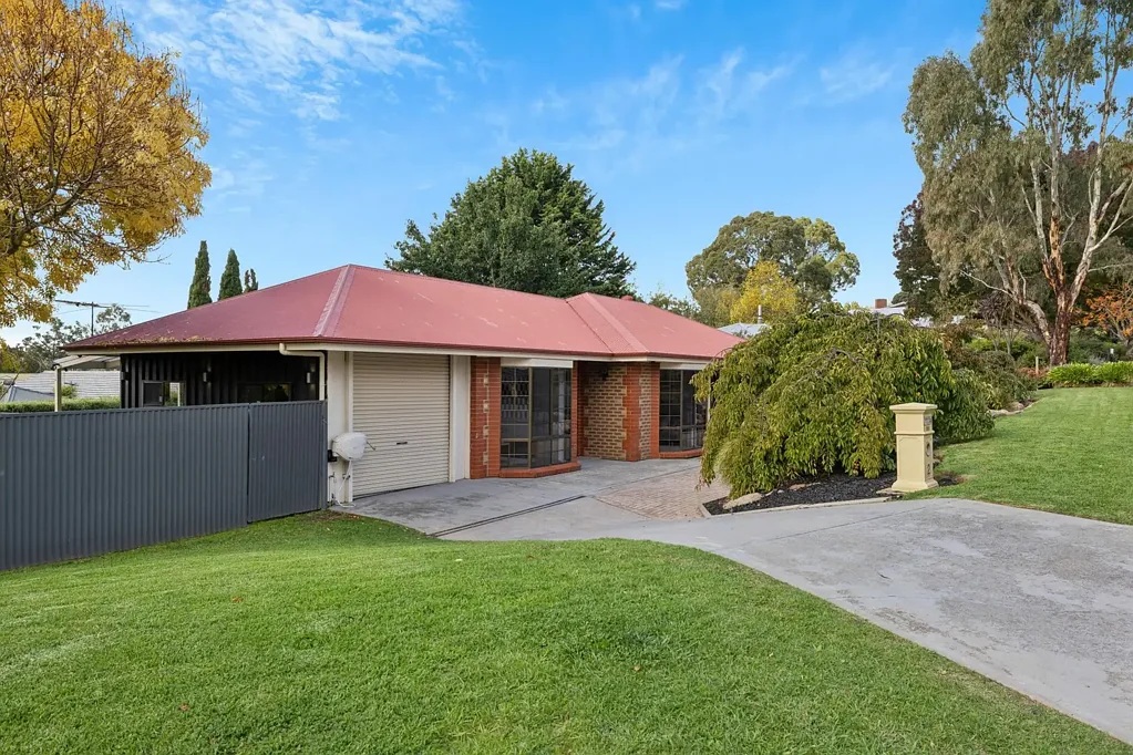2 Allendale Grove, Woodside, SA 5244