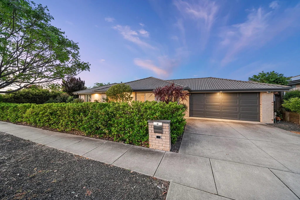 6 Eccles Circuit, Macgregor, ACT 2615