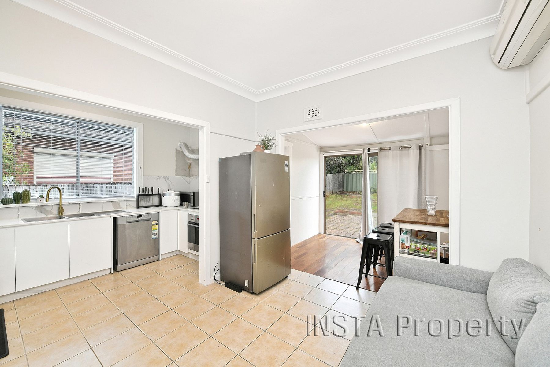 563 HUME HWY, YAGOONA NSW 2199, 0 침실, 0 욕실, House