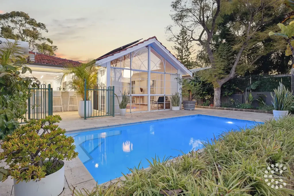 162 Samson Street, White Gum Valley, WA 6162