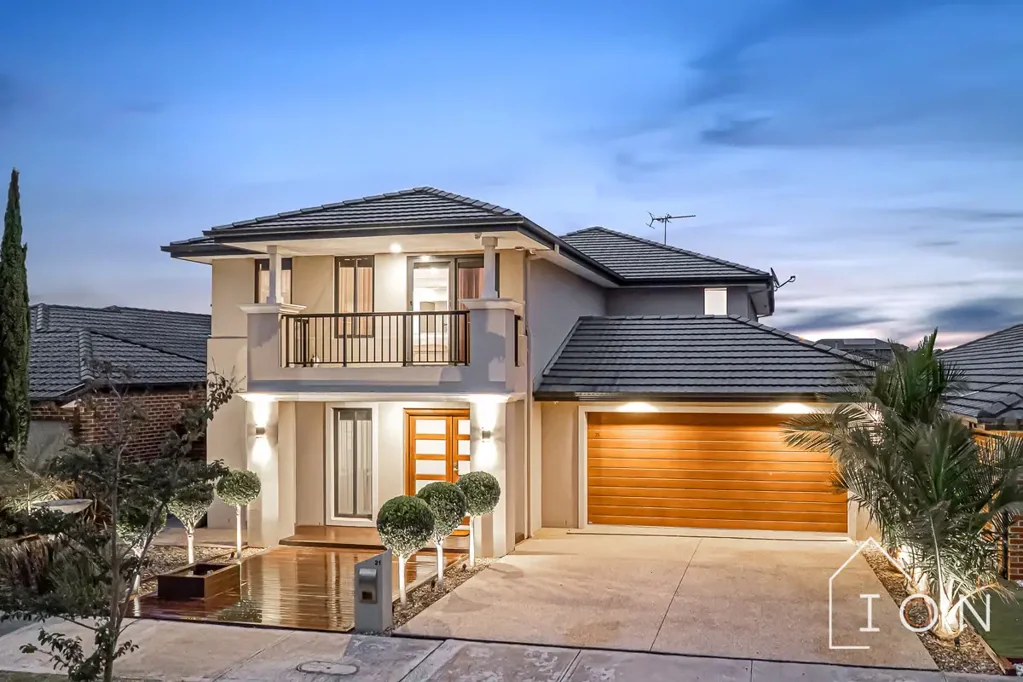 Clyde 6 Slaapkamer MASSIVE DOUBLE STOREY - Style, Scale & Serious Entertaining Appeal